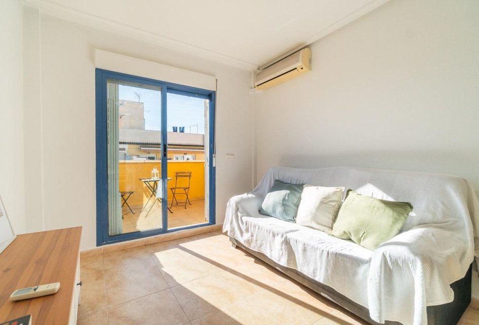 Herverkoop - Appartement -
Torrevieja - Centro