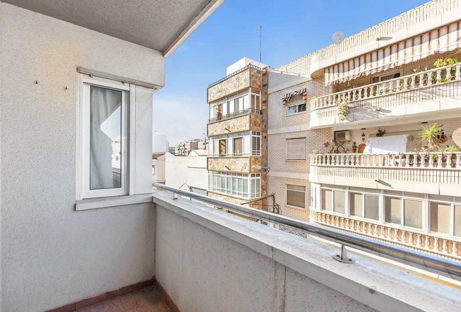 Herverkoop - Appartement -
Torrevieja - Centro