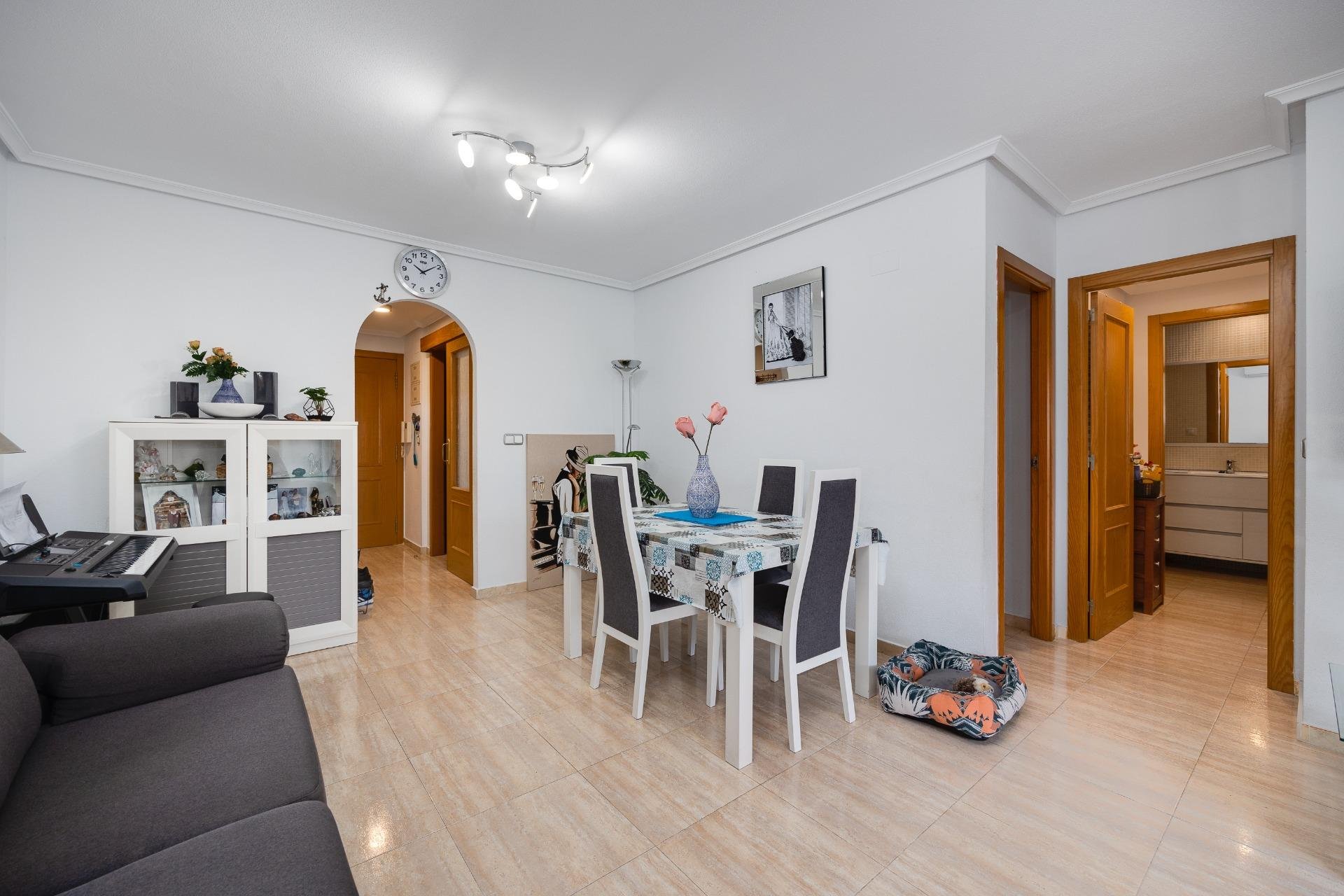 Herverkoop - Appartement -
Torrevieja - Estacion de autobuses