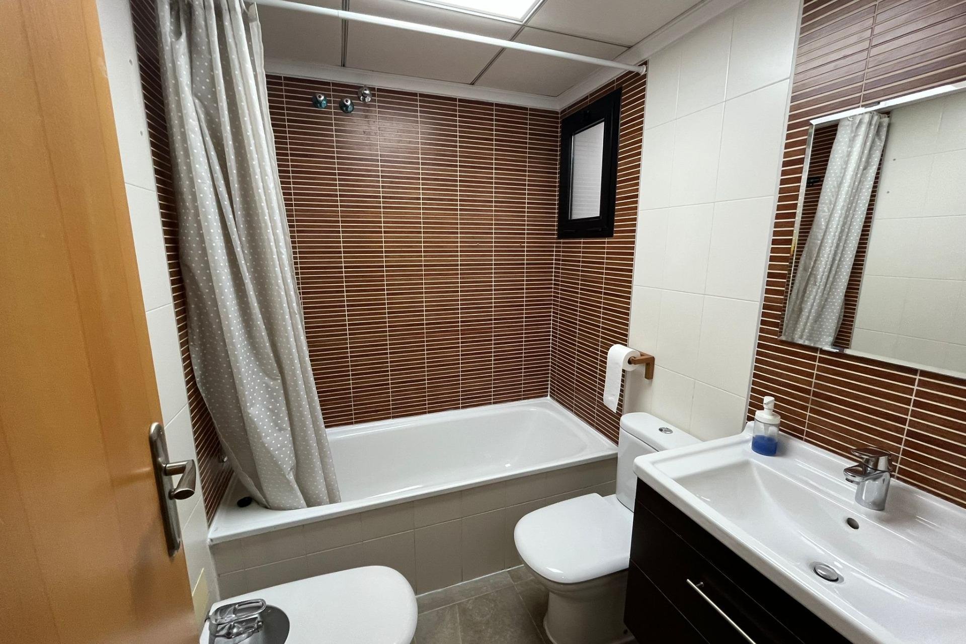 Herverkoop - Appartement -
Torrevieja - La Mata pueblo