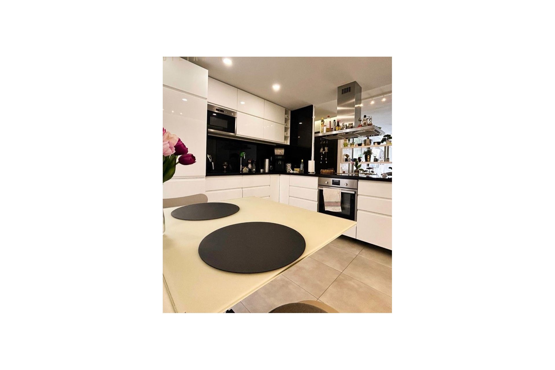 Herverkoop - Appartement -
Torrevieja - Playa de los Locos