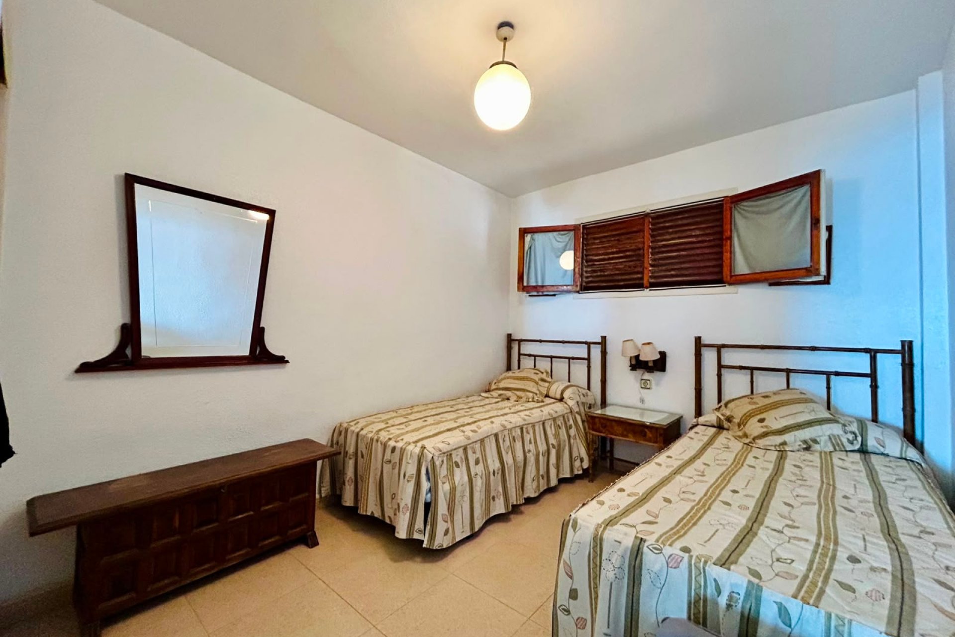 Herverkoop - Appartement -
Torrevieja - Playa de los Locos