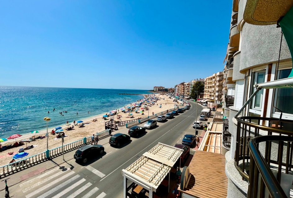 Herverkoop - Appartement -
Torrevieja - Playa de los Locos