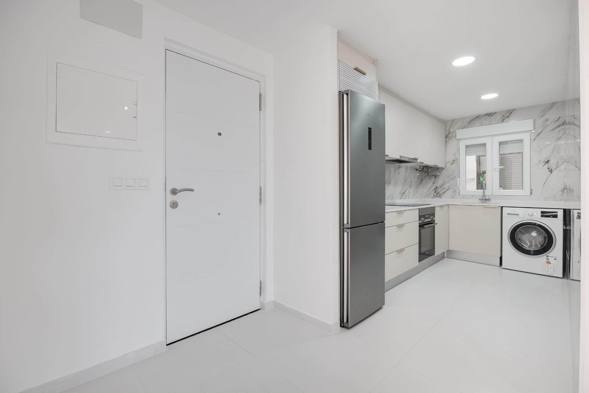 Herverkoop - Appartement -
Torrevieja - Playa de los Naufragos