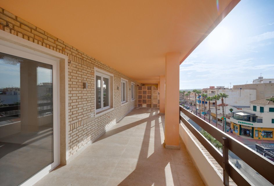 Herverkoop - Appartement -
Torrevieja - Playa de los Naufragos