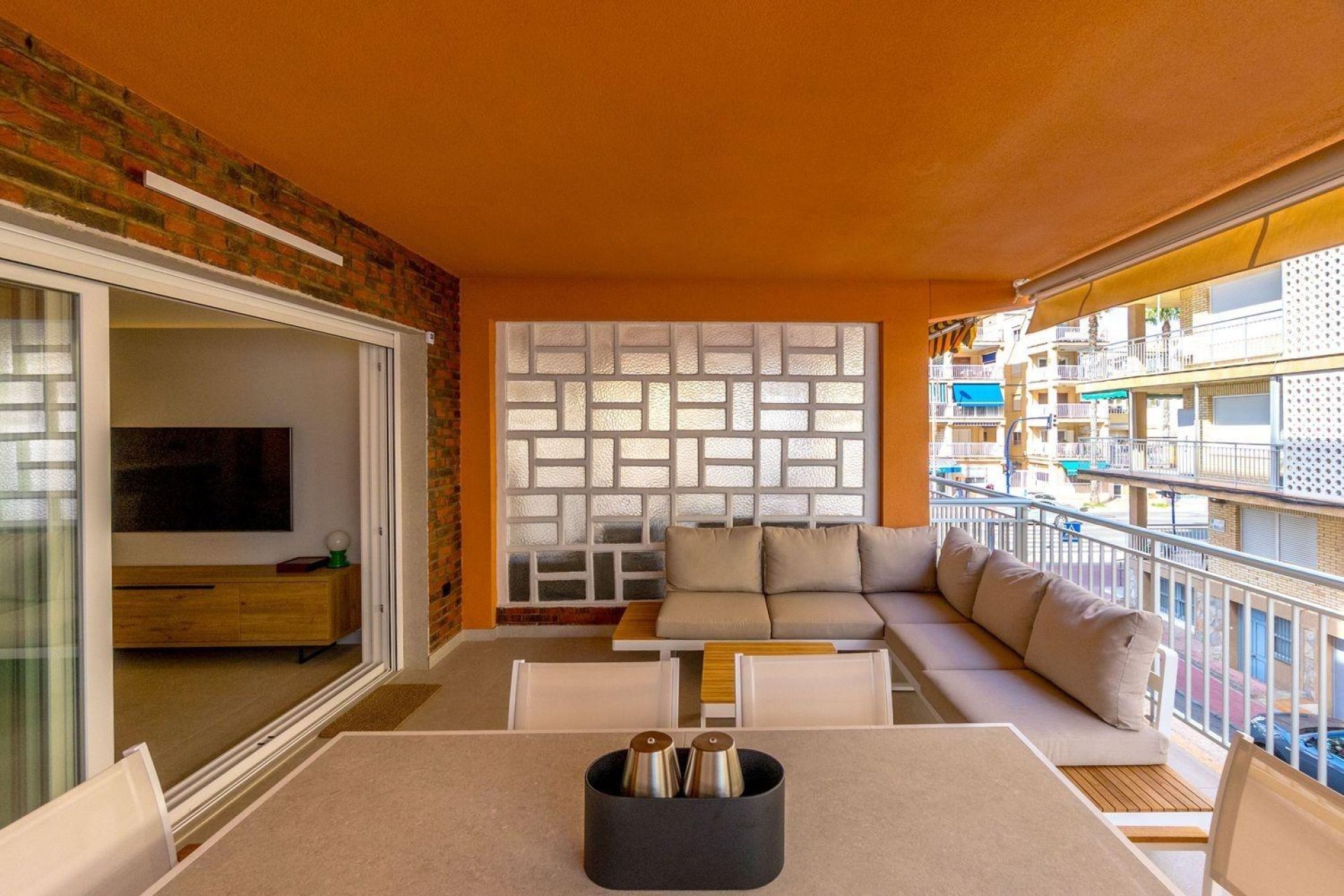 Herverkoop - Appartement -
Torrevieja - Playa de los Naufragos