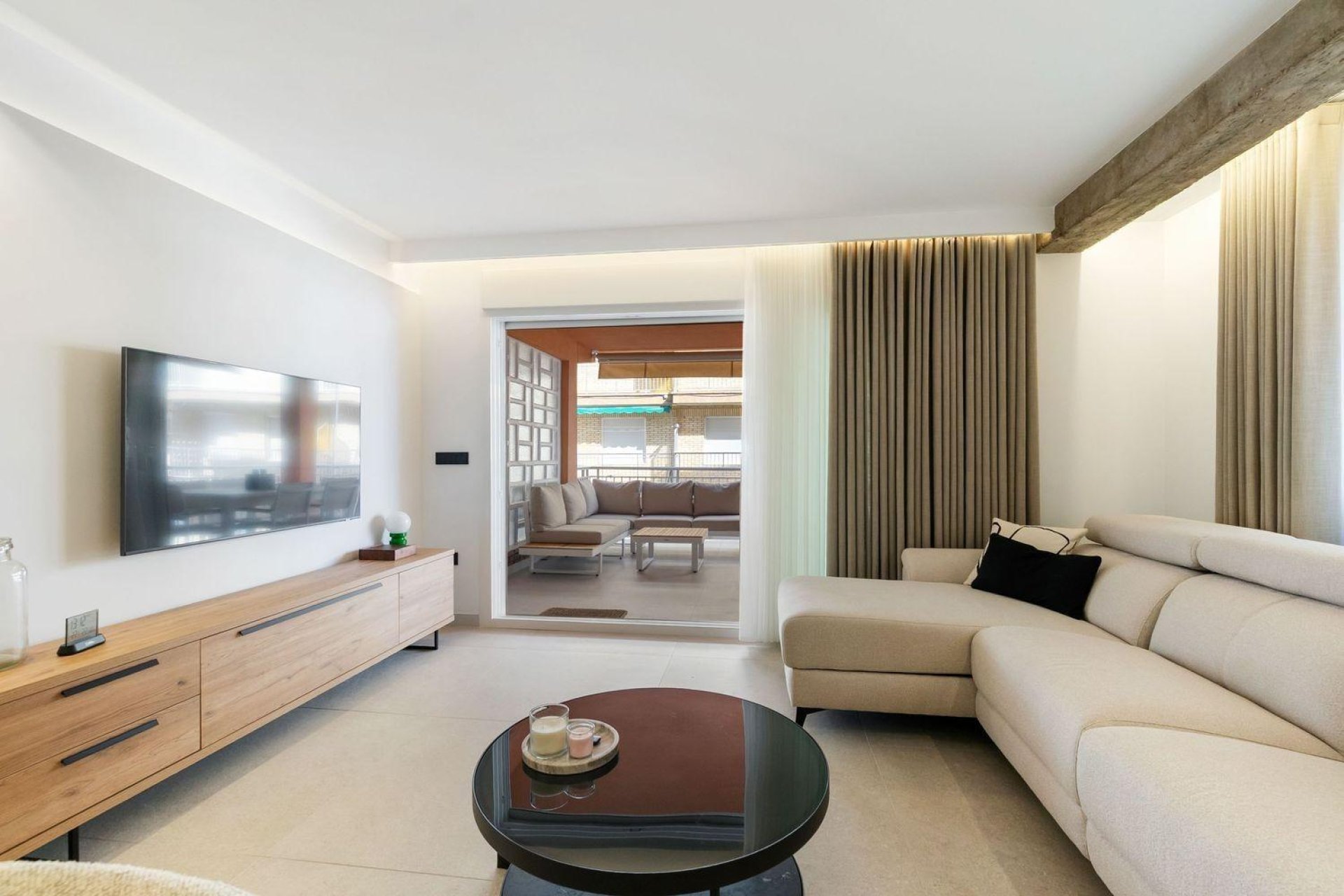 Herverkoop - Appartement -
Torrevieja - Playa de los Naufragos