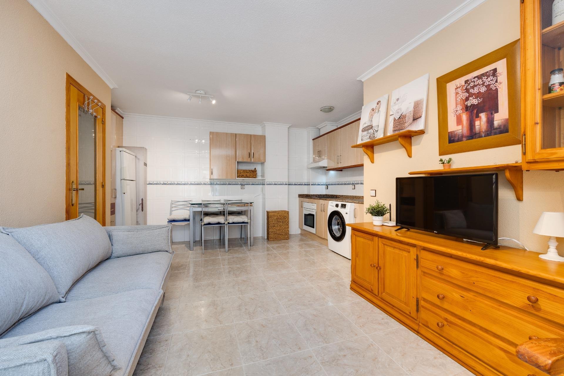 Herverkoop - Appartement -
Torrevieja - Playa de los Naufragos