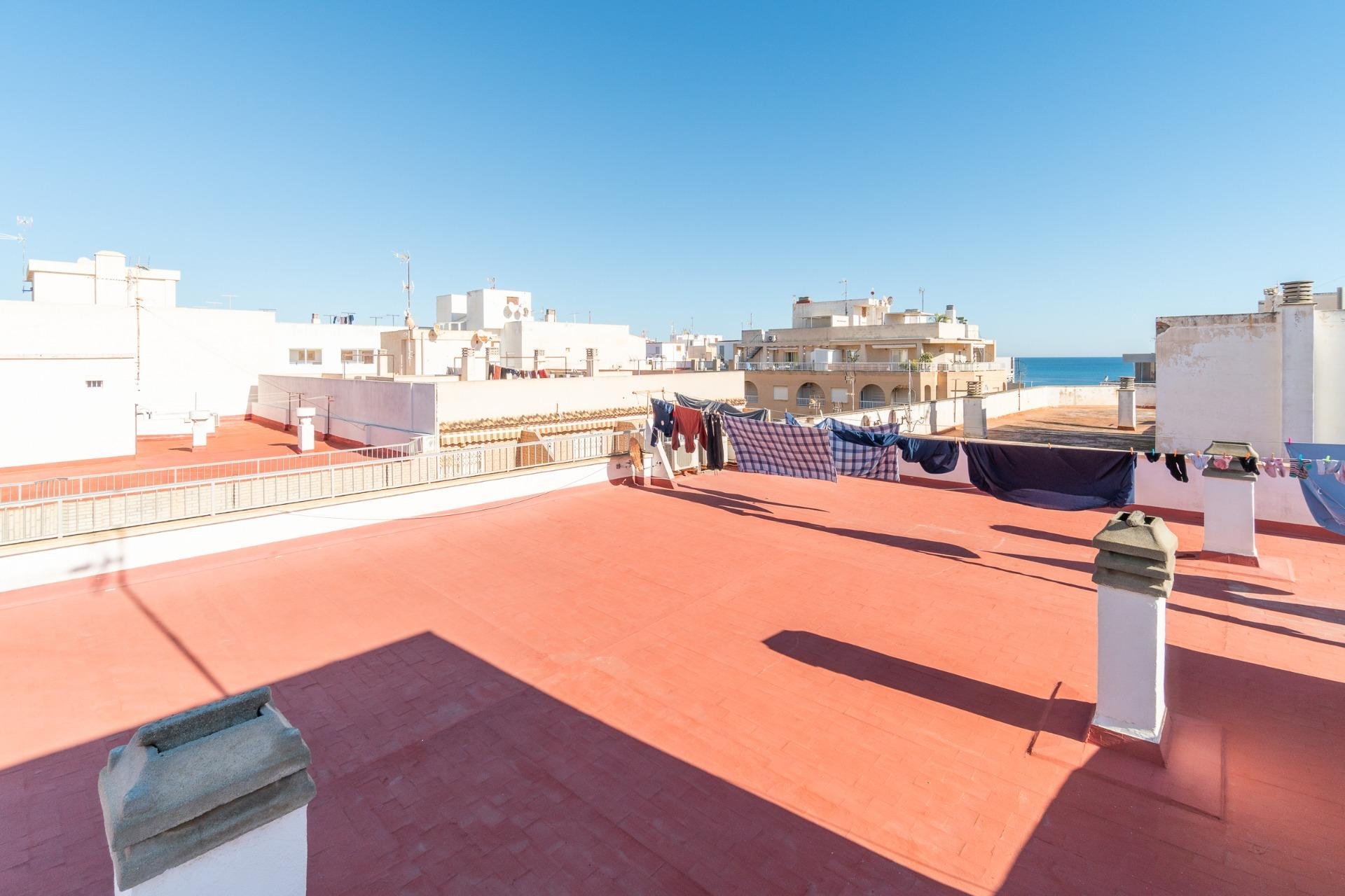 Herverkoop - Appartement -
Torrevieja - Playa del Cura