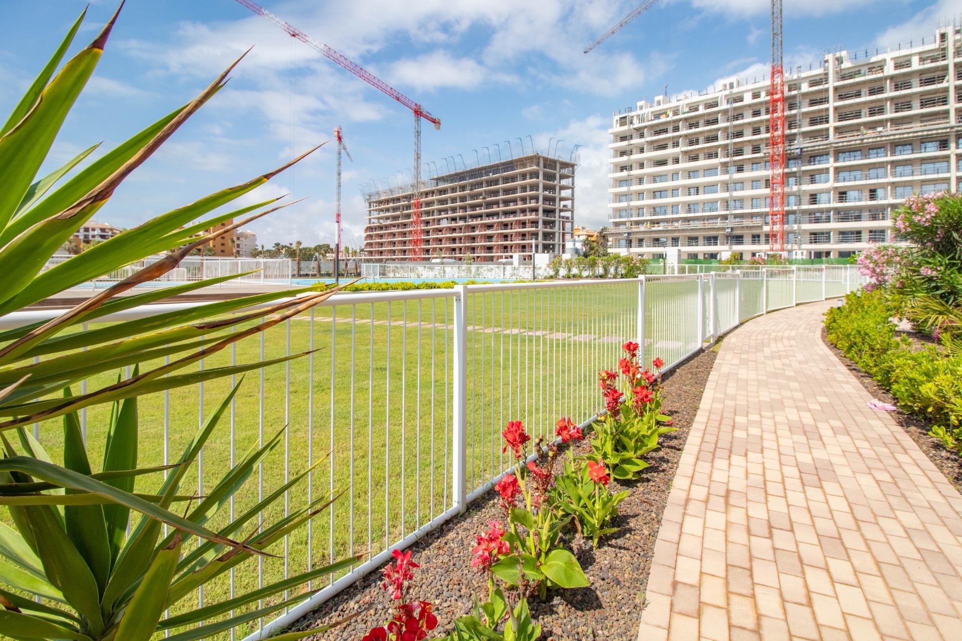 Herverkoop - Appartement -
Torrevieja - Punta Prima