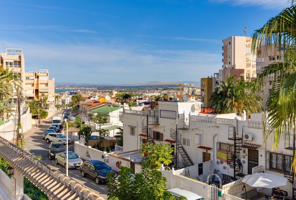 Herverkoop - Appartement -
Torrevieja - Sector 25