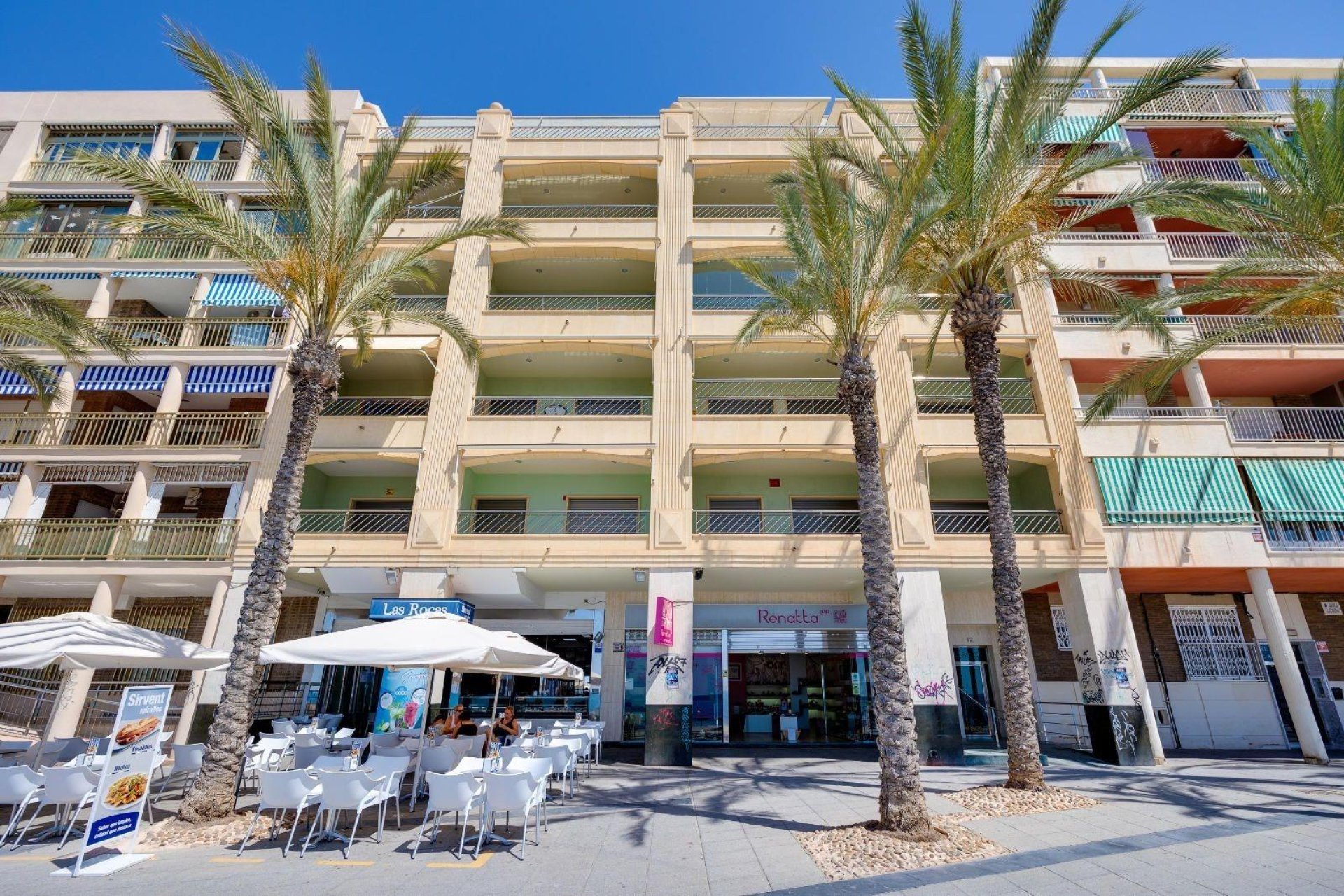 Herverkoop - Buhardilla -
Torrevieja - Estacion de autobuses