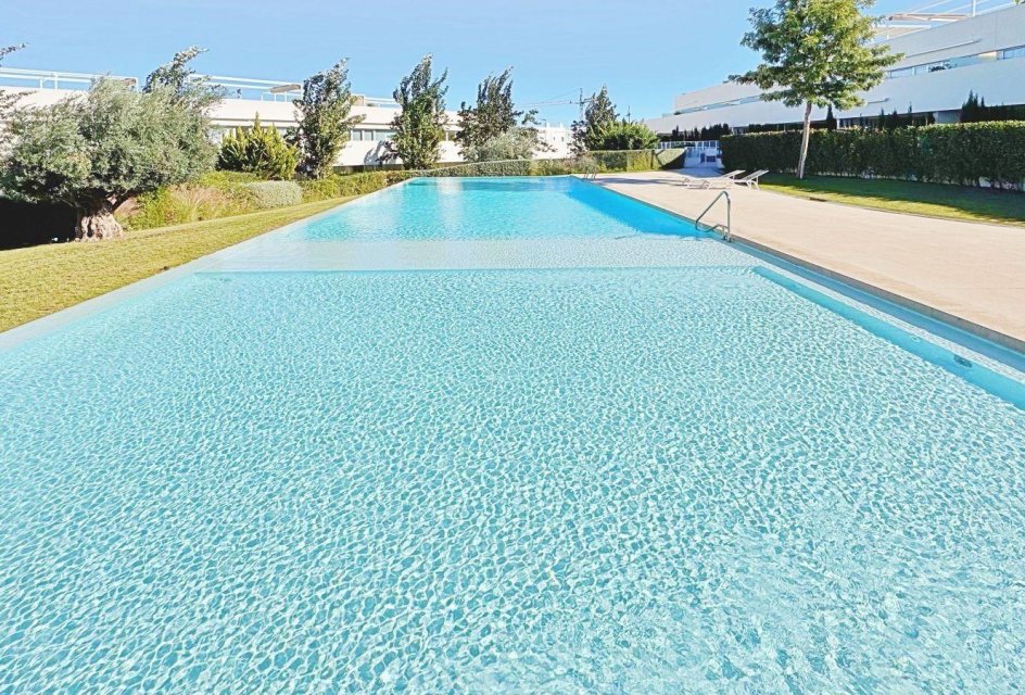 Herverkoop - Buhardilla -
Torrevieja - Los balcones