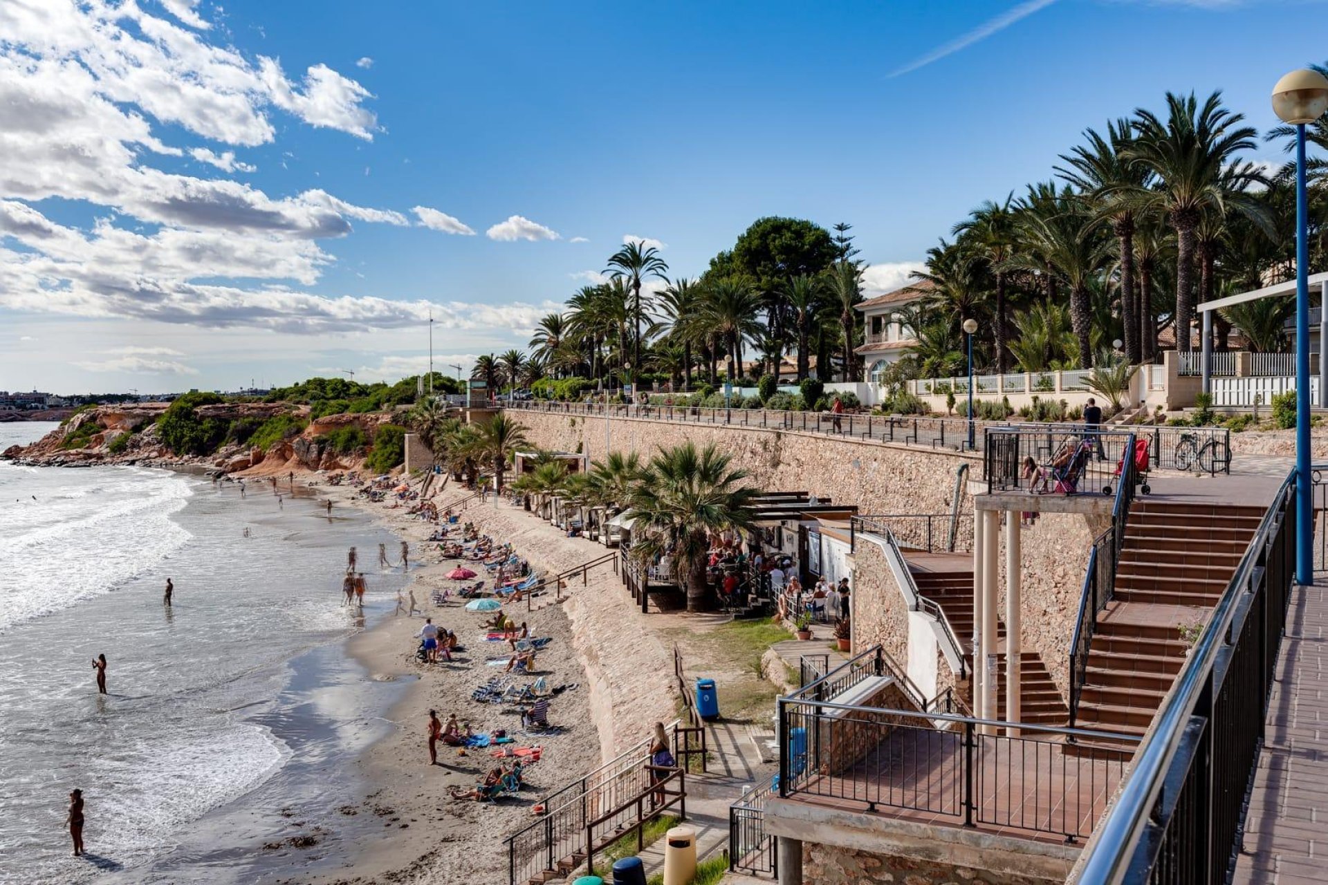 Herverkoop - Buhardilla -
Torrevieja - Punta prima