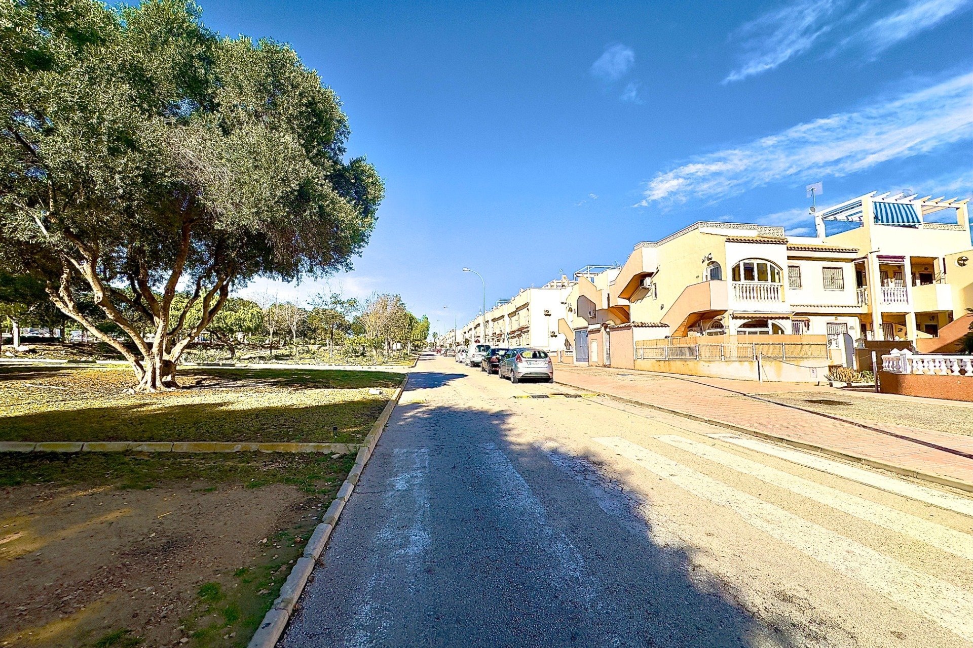 Herverkoop - Bungalow -
Orihuela Costa - La Florida