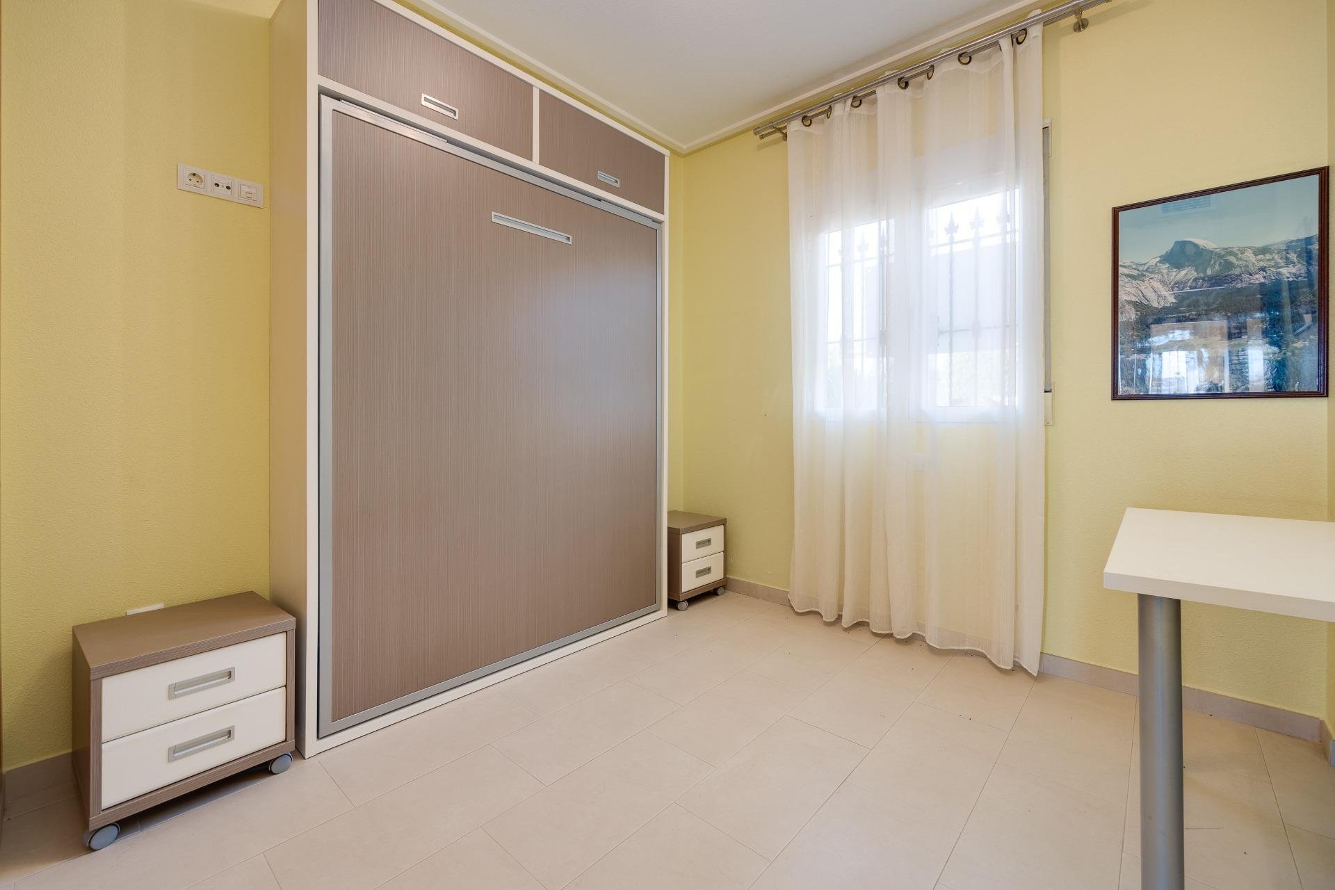 Herverkoop - Bungalow -
Orihuela Costa - Los Dolses