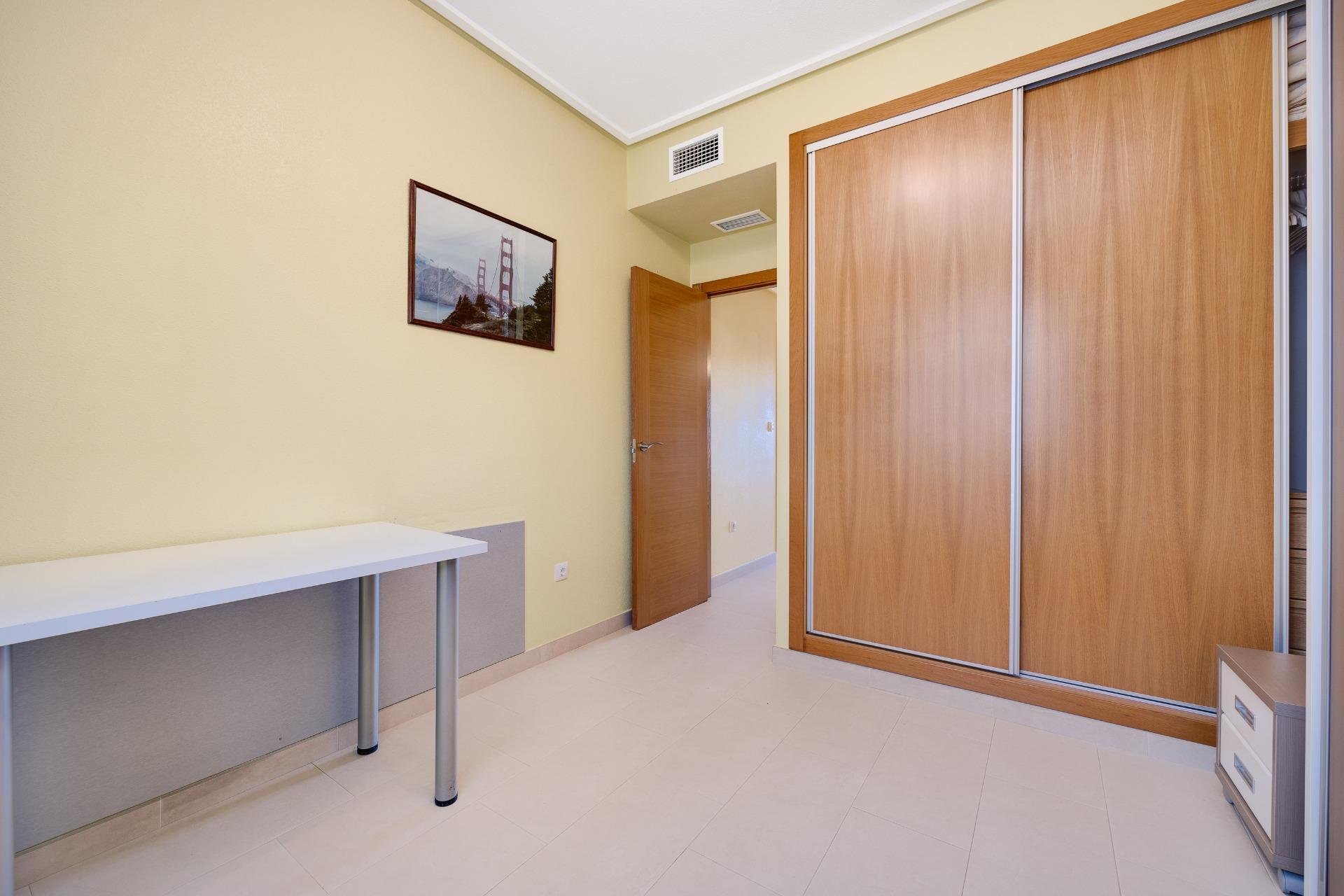 Herverkoop - Bungalow -
Orihuela Costa - Los Dolses