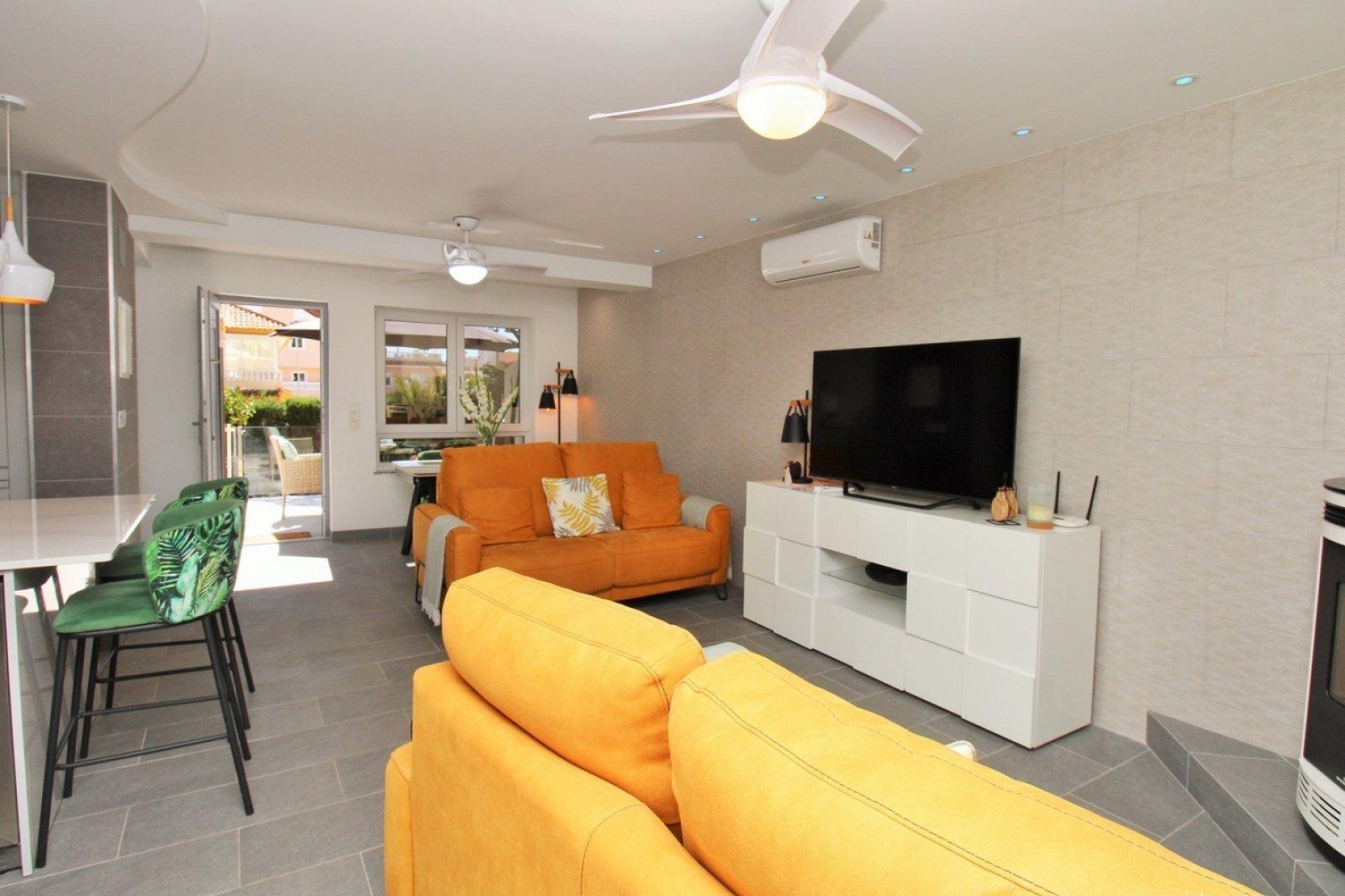Herverkoop - Bungalow -
Orihuela Costa - Los Dolses