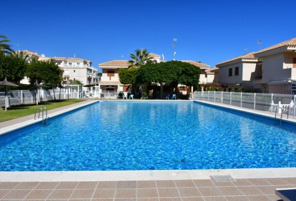 Herverkoop - Bungalow -
Orihuela Costa - Playa Flamenca
