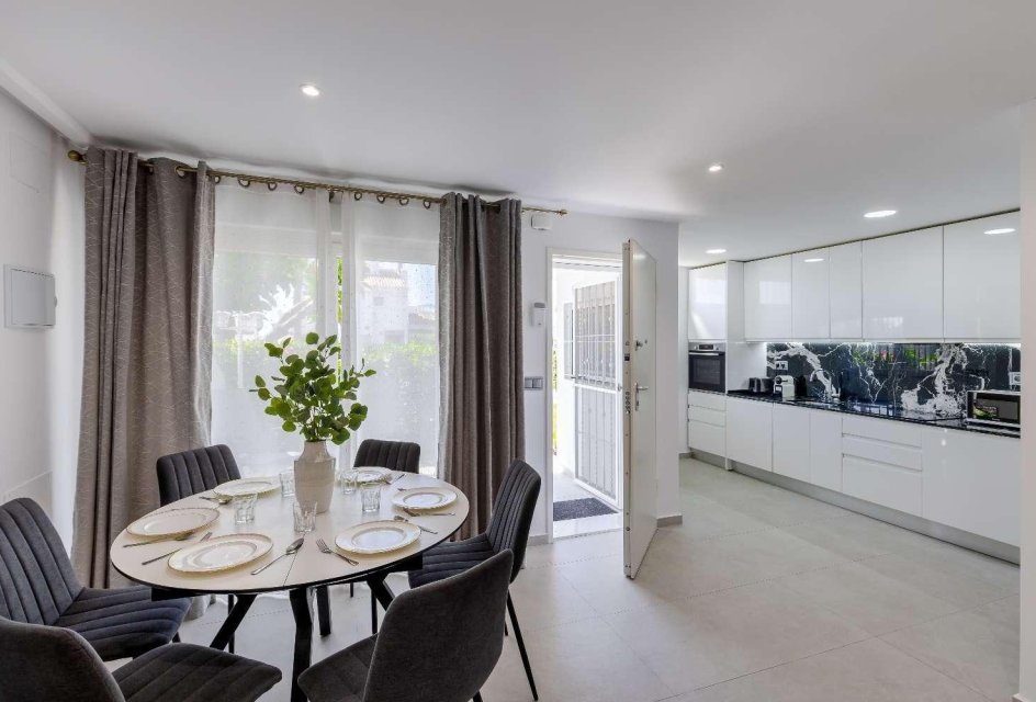 Herverkoop - Bungalow -
Orihuela Costa - Villamartín-Las Filipinas