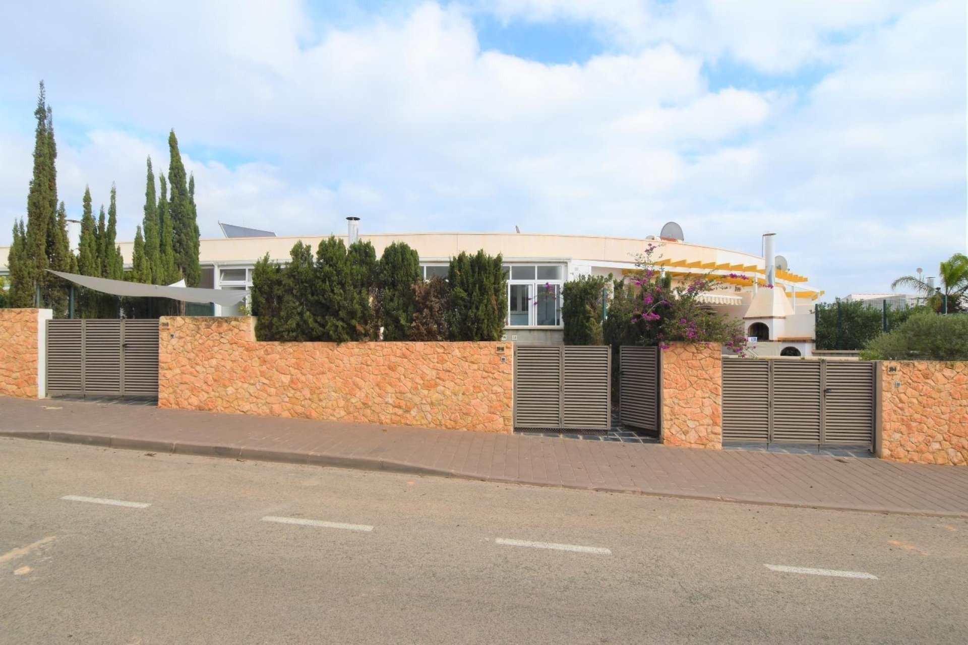 Herverkoop - Bungalow -
Pilar de la Horadada - Mil Palmeras