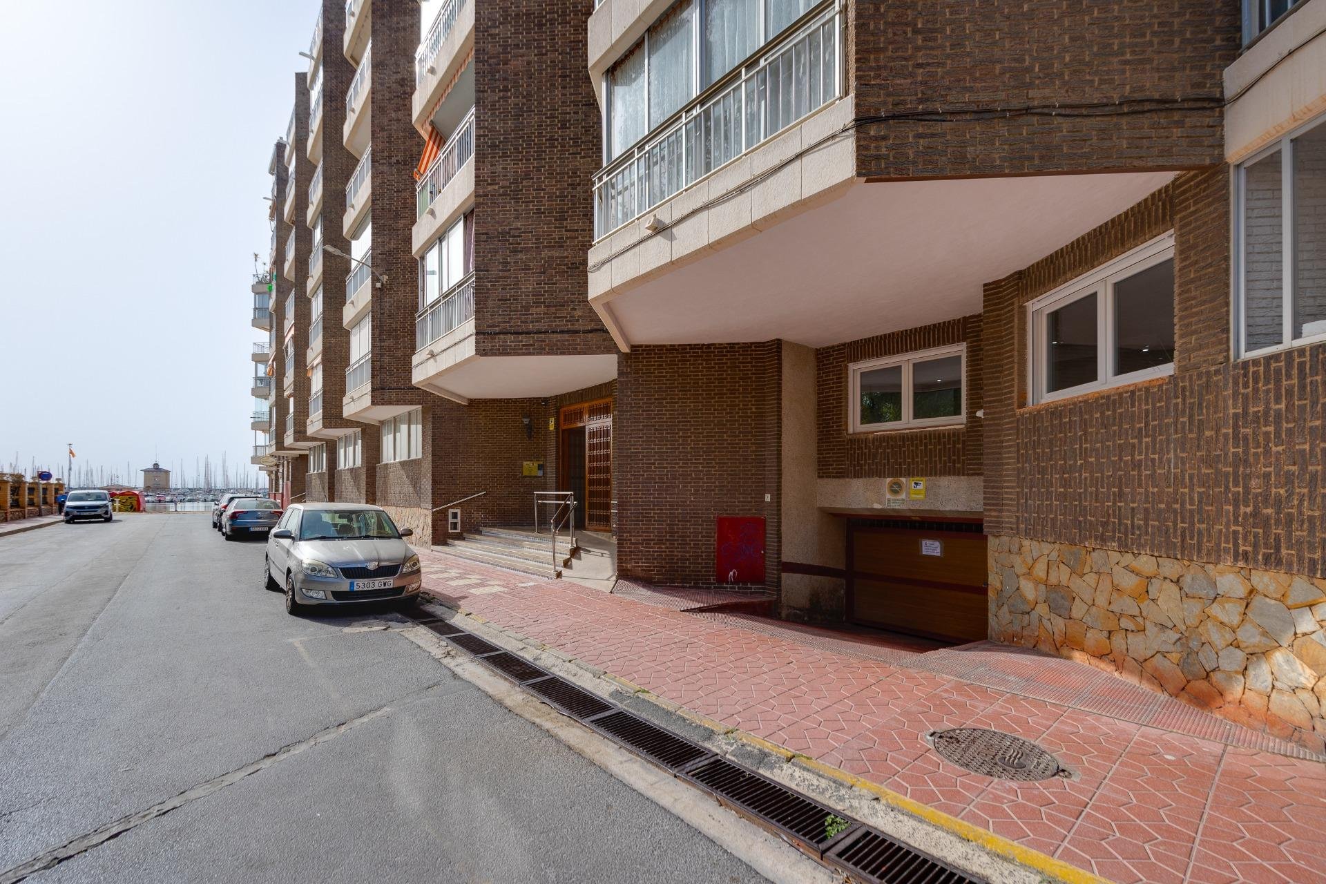 Herverkoop - Bungalow -
Torrevieja - Acequion