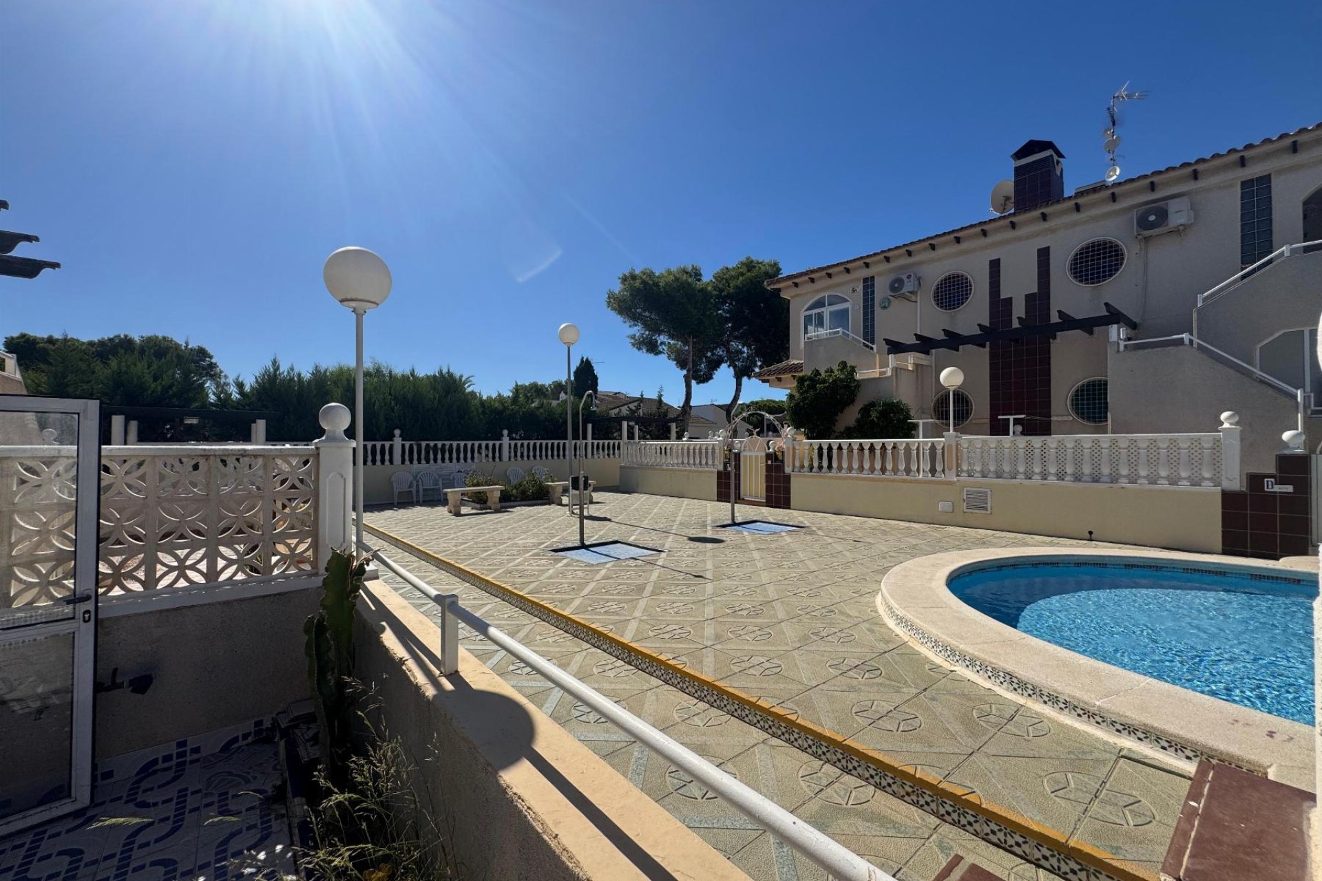 Herverkoop - Bungalow -
Torrevieja - Los Altos