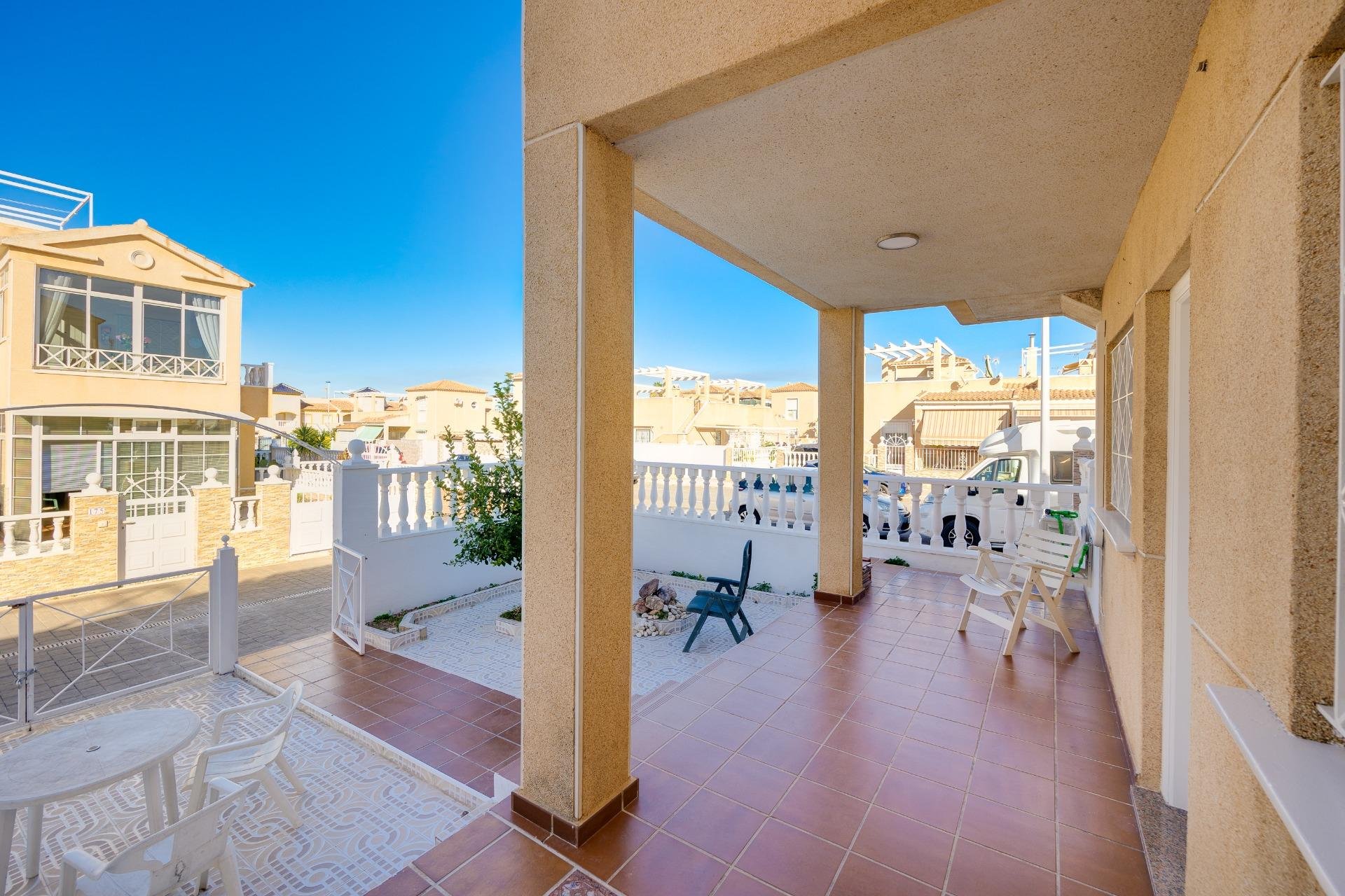 Herverkoop - Bungalow -
Torrevieja - Parque Acuático - Sector 25