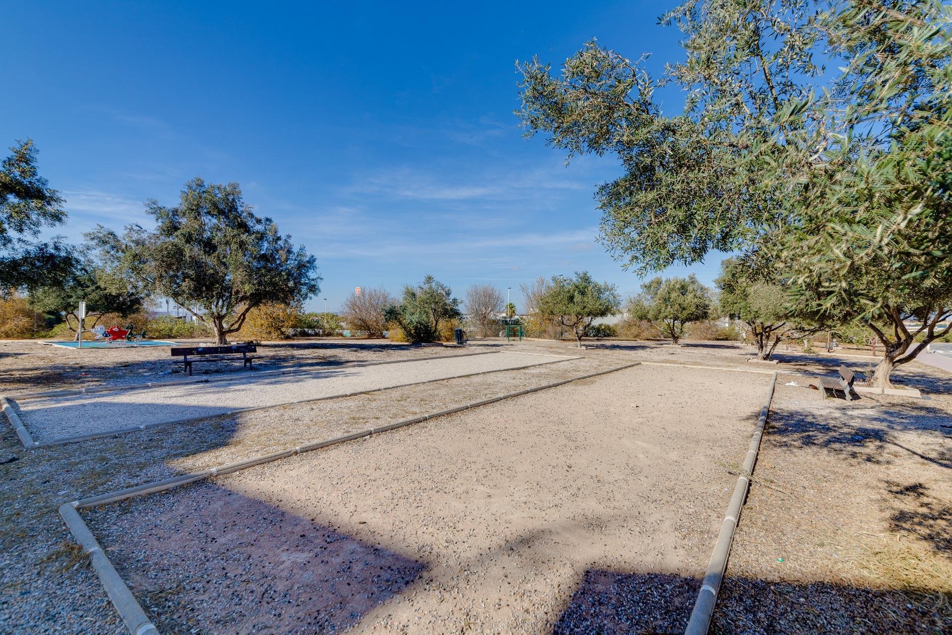 Herverkoop - Bungalow -
Torrevieja - Parque Acuático - Sector 25