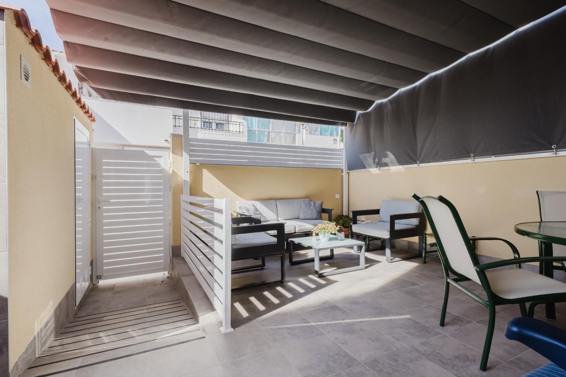 Herverkoop - Bungalow -
Torrevieja - Playa de los Naufragos