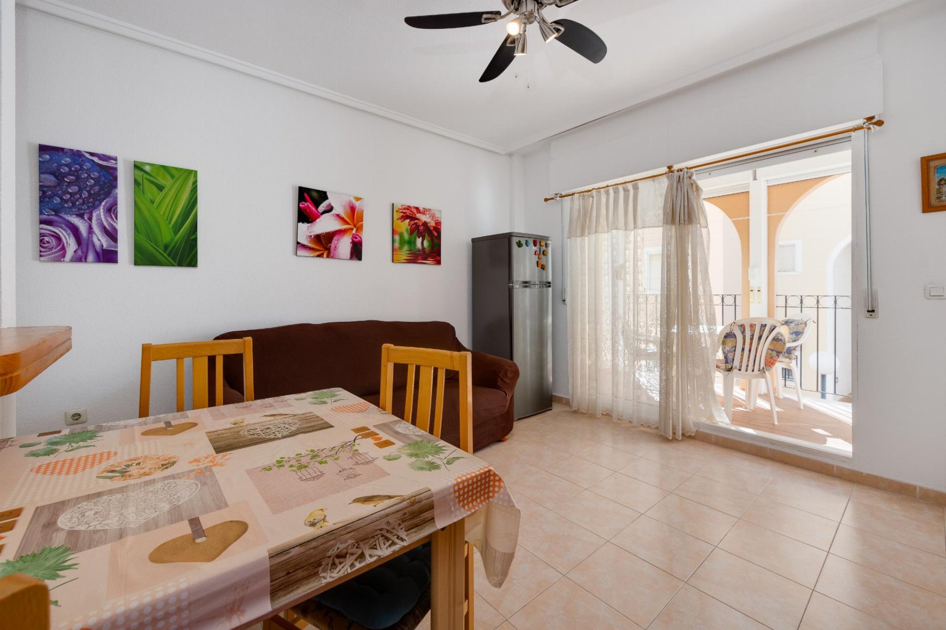 Herverkoop - Bungalow -
Torrevieja - Playa de los Naufragos