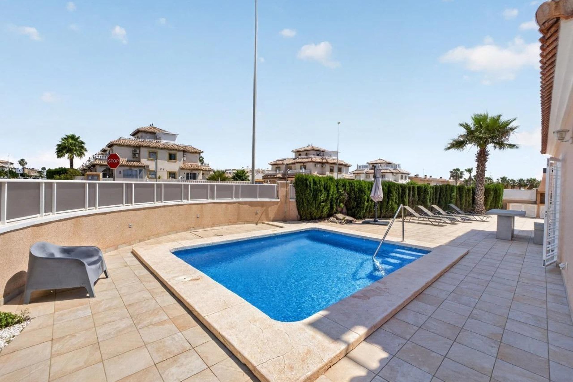 Herverkoop - duplex -
Orihuela Costa - Campoamor
