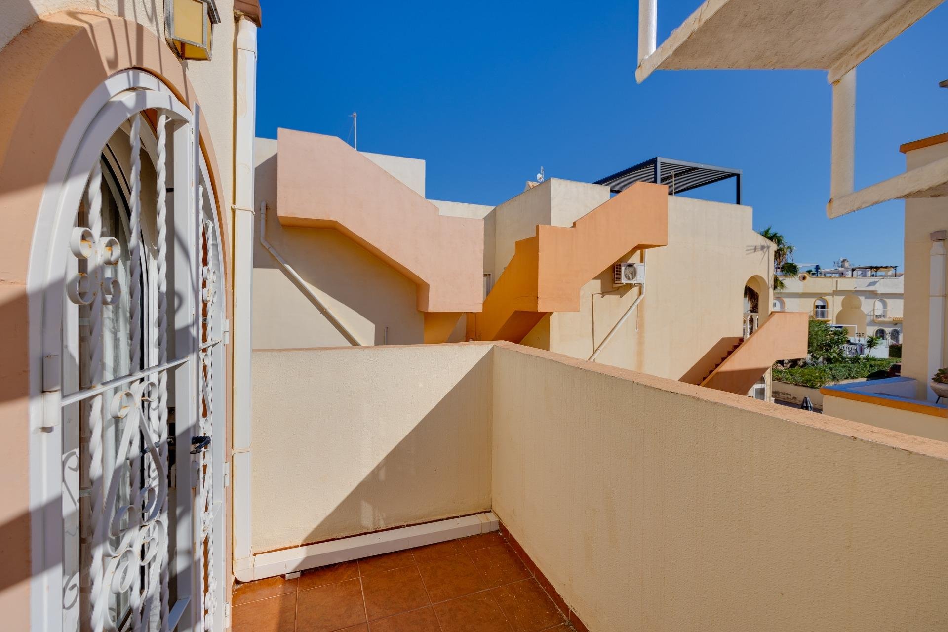 Herverkoop - duplex -
Orihuela Costa - La Florida