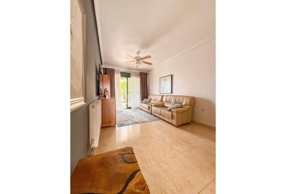 Herverkoop - duplex -
Orihuela Costa - Las Filipinas