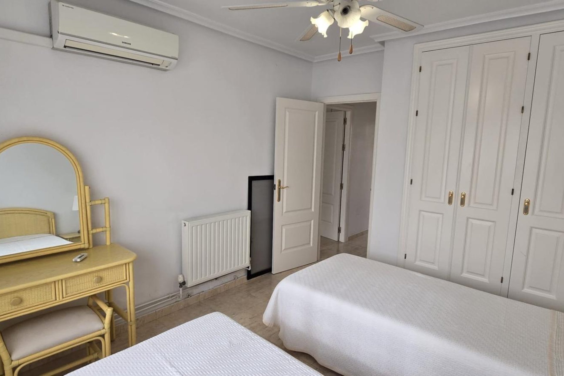 Herverkoop - duplex -
Orihuela Costa - Las Filipinas