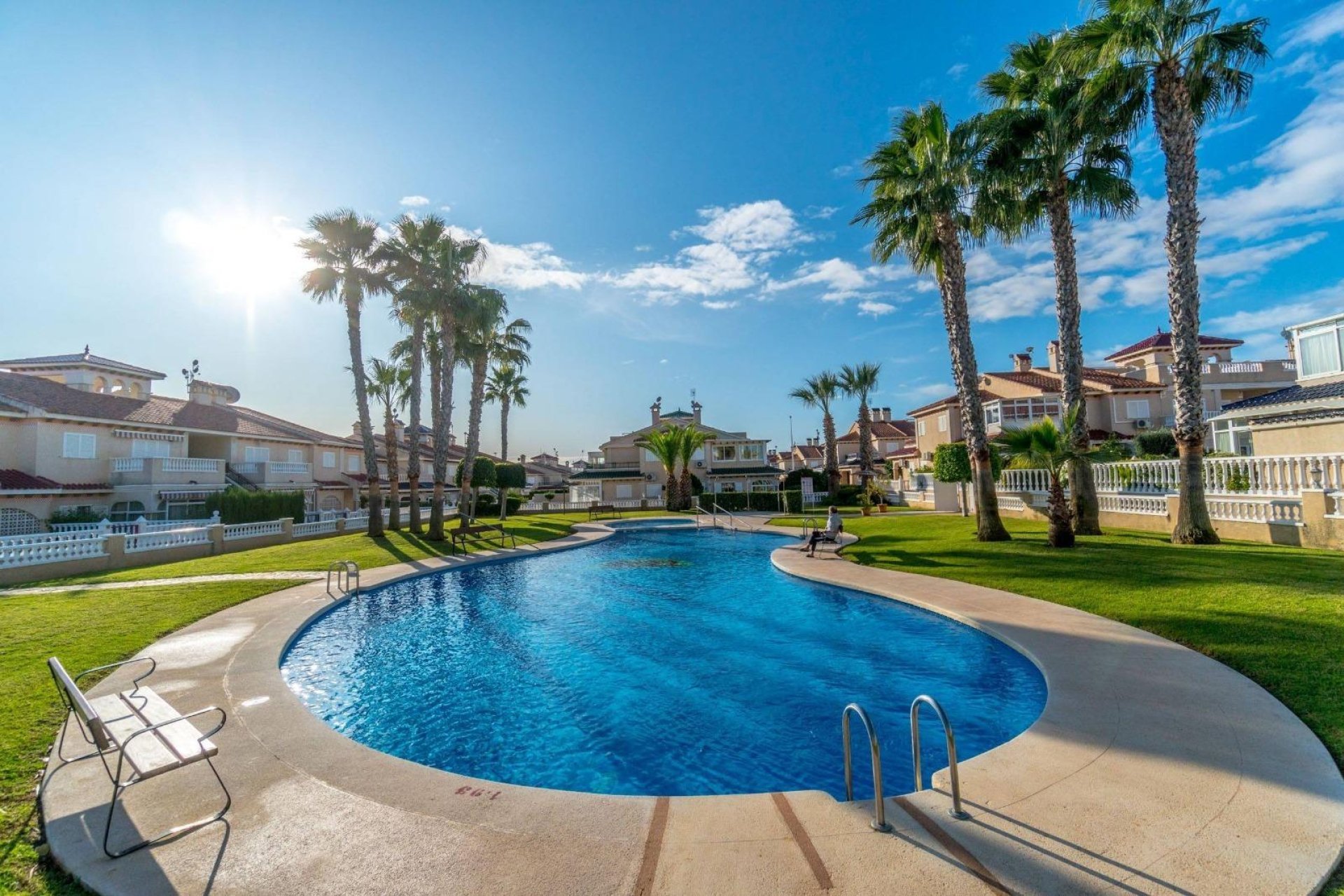 Herverkoop - duplex -
Orihuela Costa - Playa Flamenca