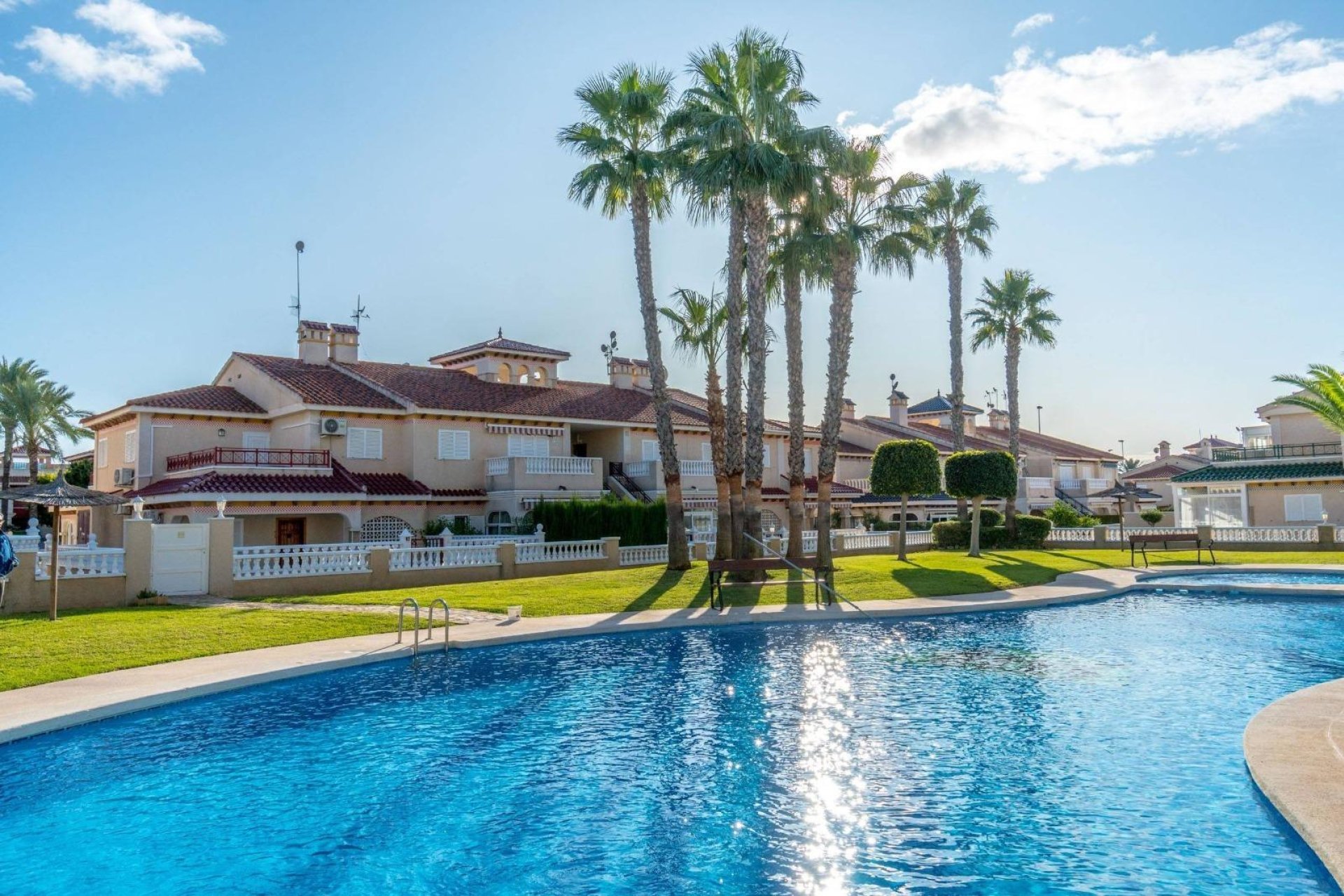 Herverkoop - duplex -
Orihuela Costa - Playa Flamenca