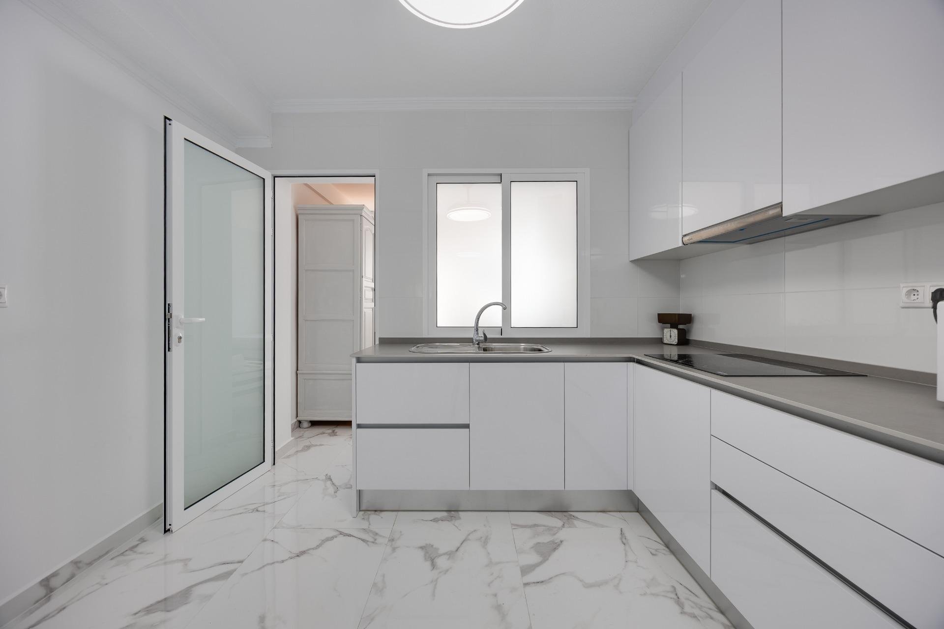 Herverkoop - duplex -
Torrevieja - Acequion
