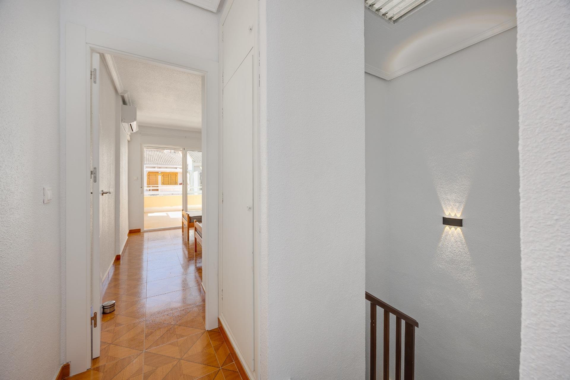Herverkoop - duplex -
Torrevieja - Acequion