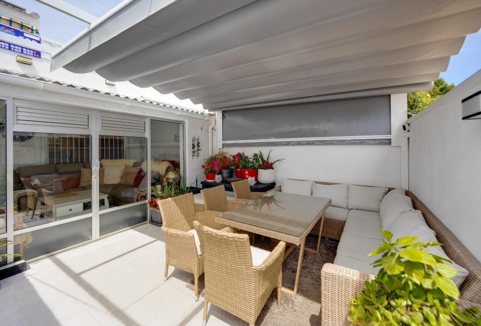 Herverkoop - duplex -
Torrevieja - Paraje natural