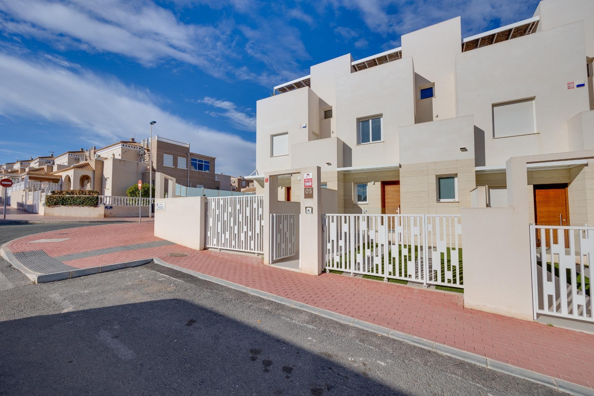 Herverkoop - duplex -
Torrevieja - Torreblanca