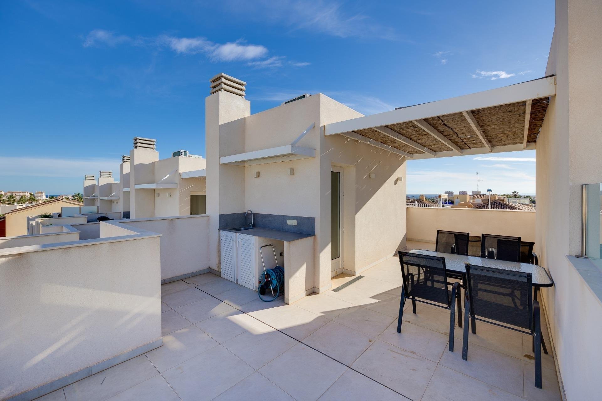 Herverkoop - duplex -
Torrevieja - Torreblanca