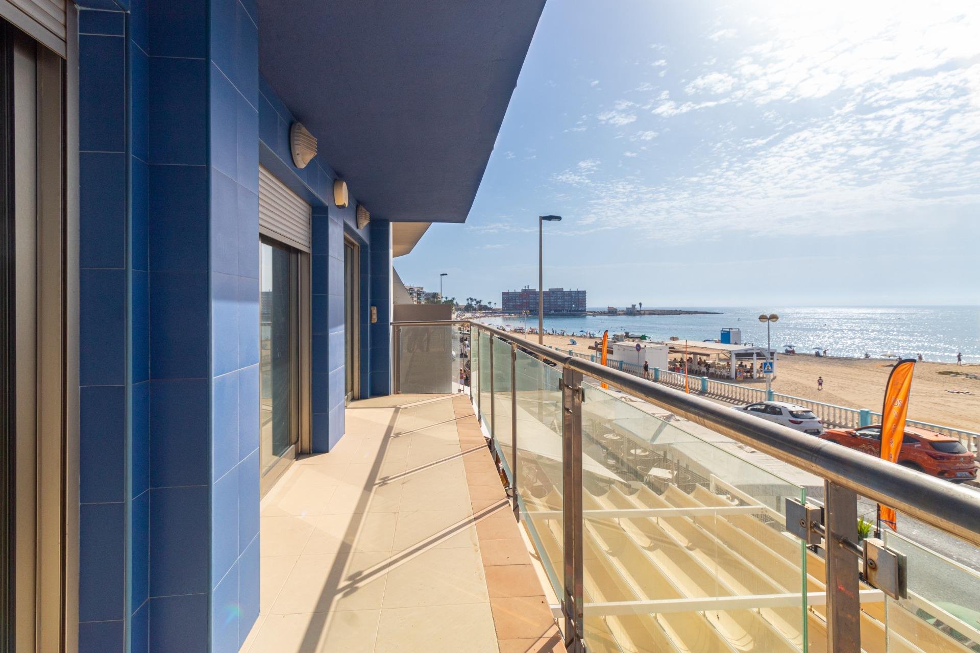 Herverkoop - Flat -
Torrevieja - Playa de los locos
