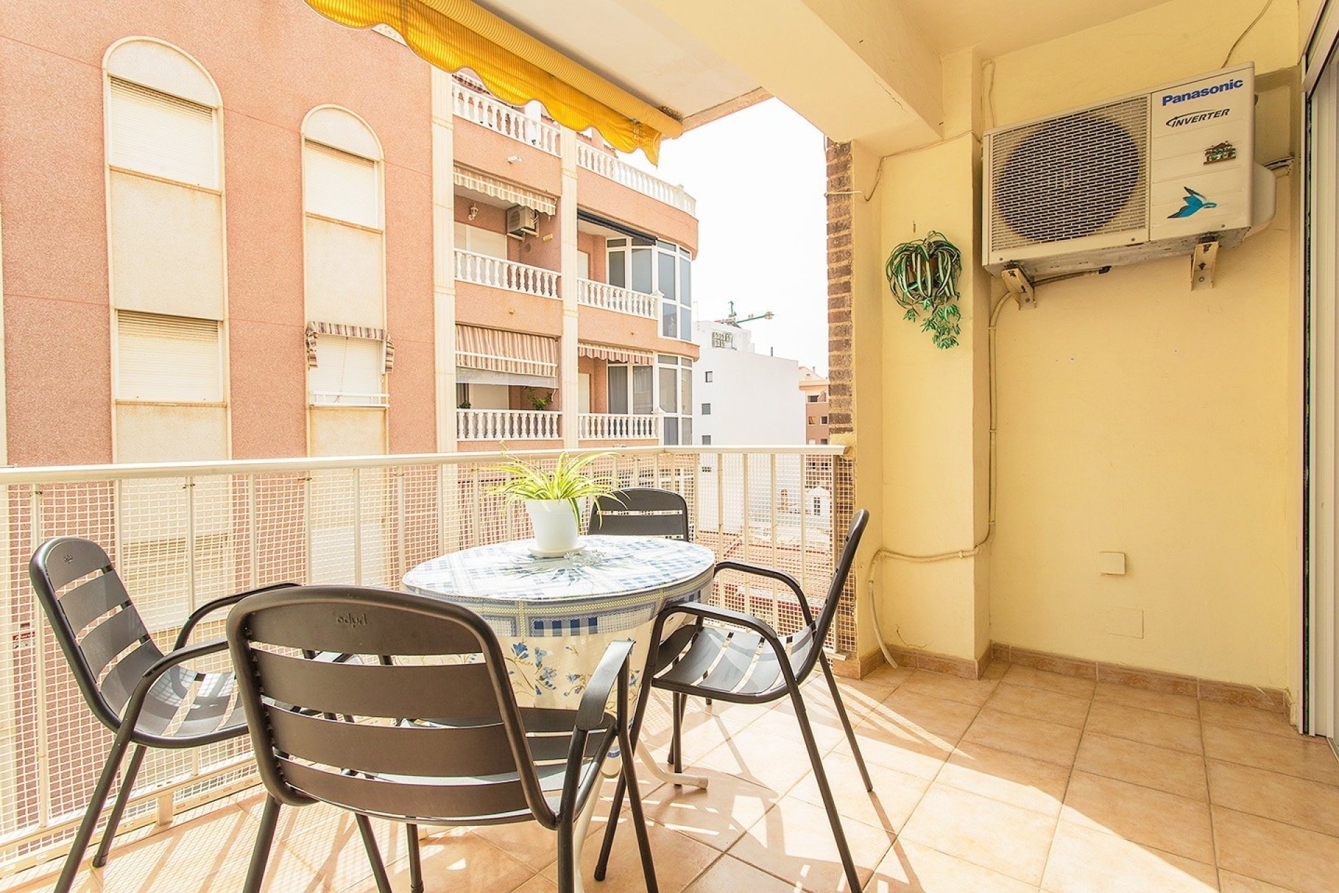 Herverkoop - Flat -
Torrevieja - Playa del Cura