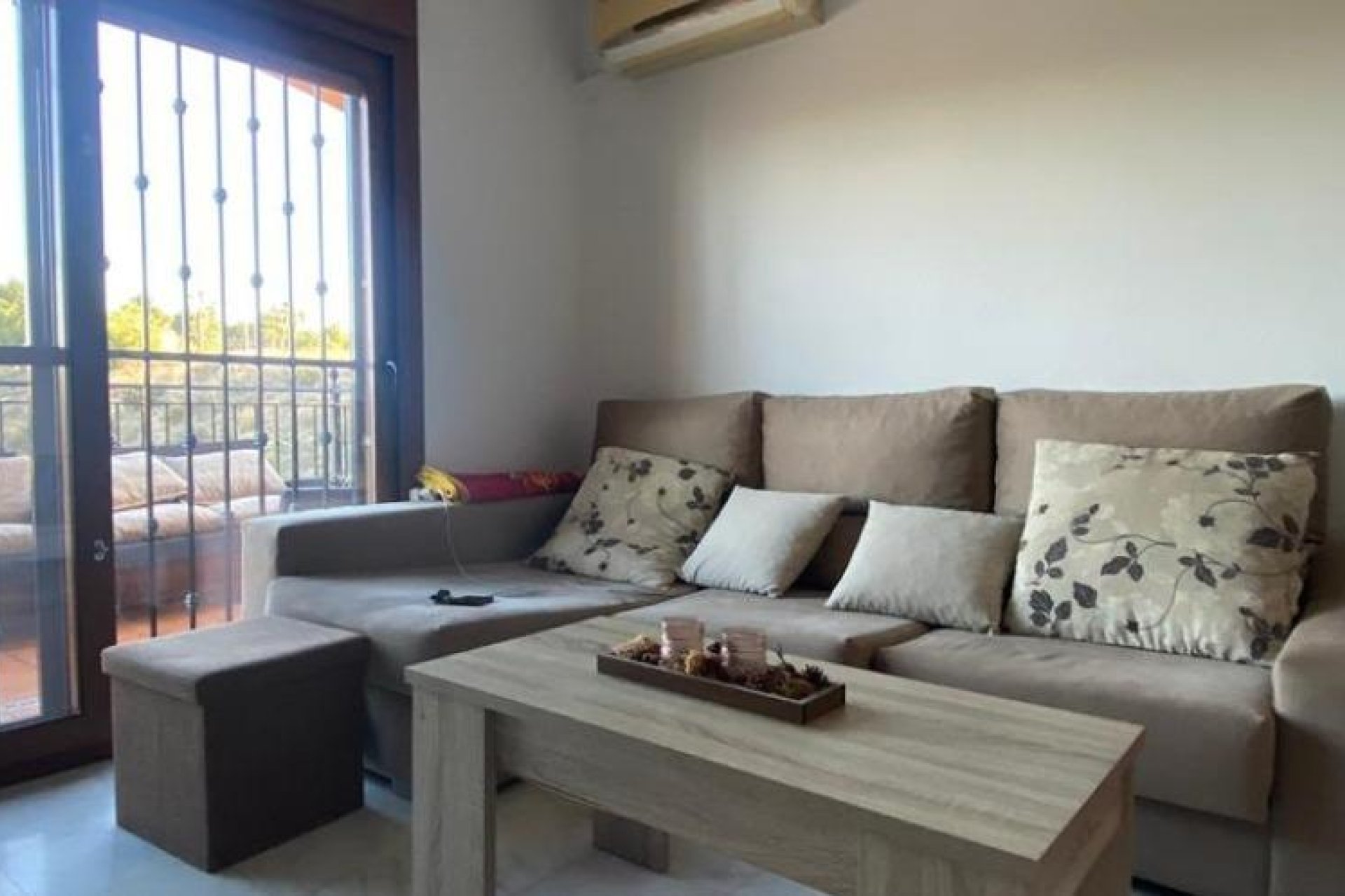 Herverkoop - Herenhuis -
Algorfa - La finca