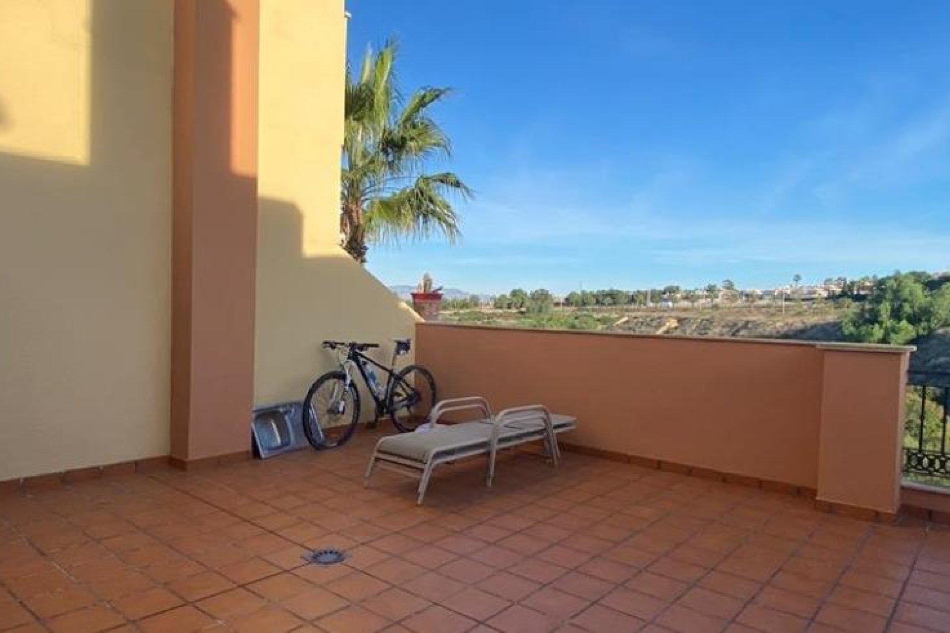 Herverkoop - Herenhuis -
Algorfa - La finca