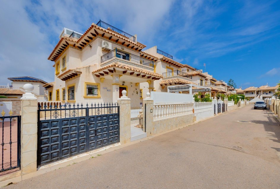 Herverkoop - Herenhuis -
Orihuela Costa - Cabo Roig
