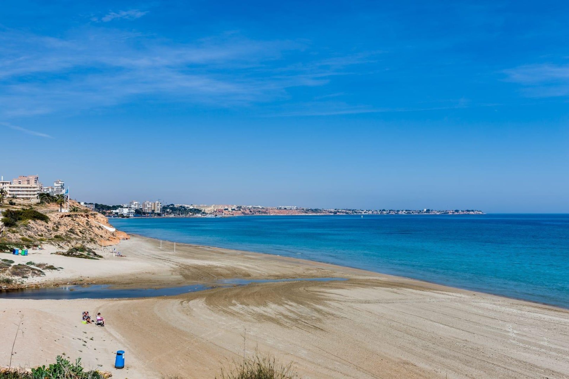 Herverkoop - Herenhuis -
Orihuela Costa - Campoamor