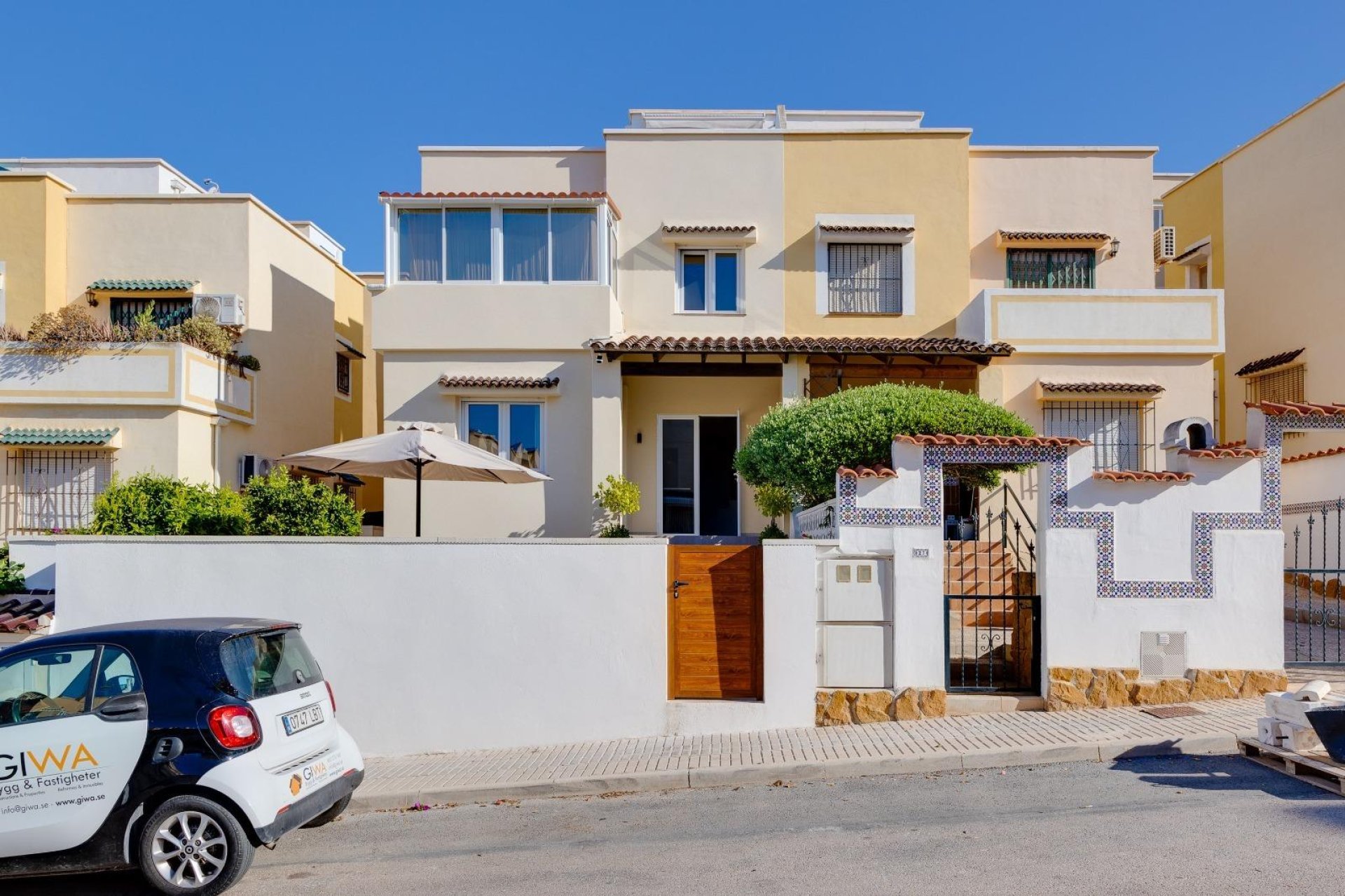 Herverkoop - Herenhuis -
Orihuela Costa - La Florida