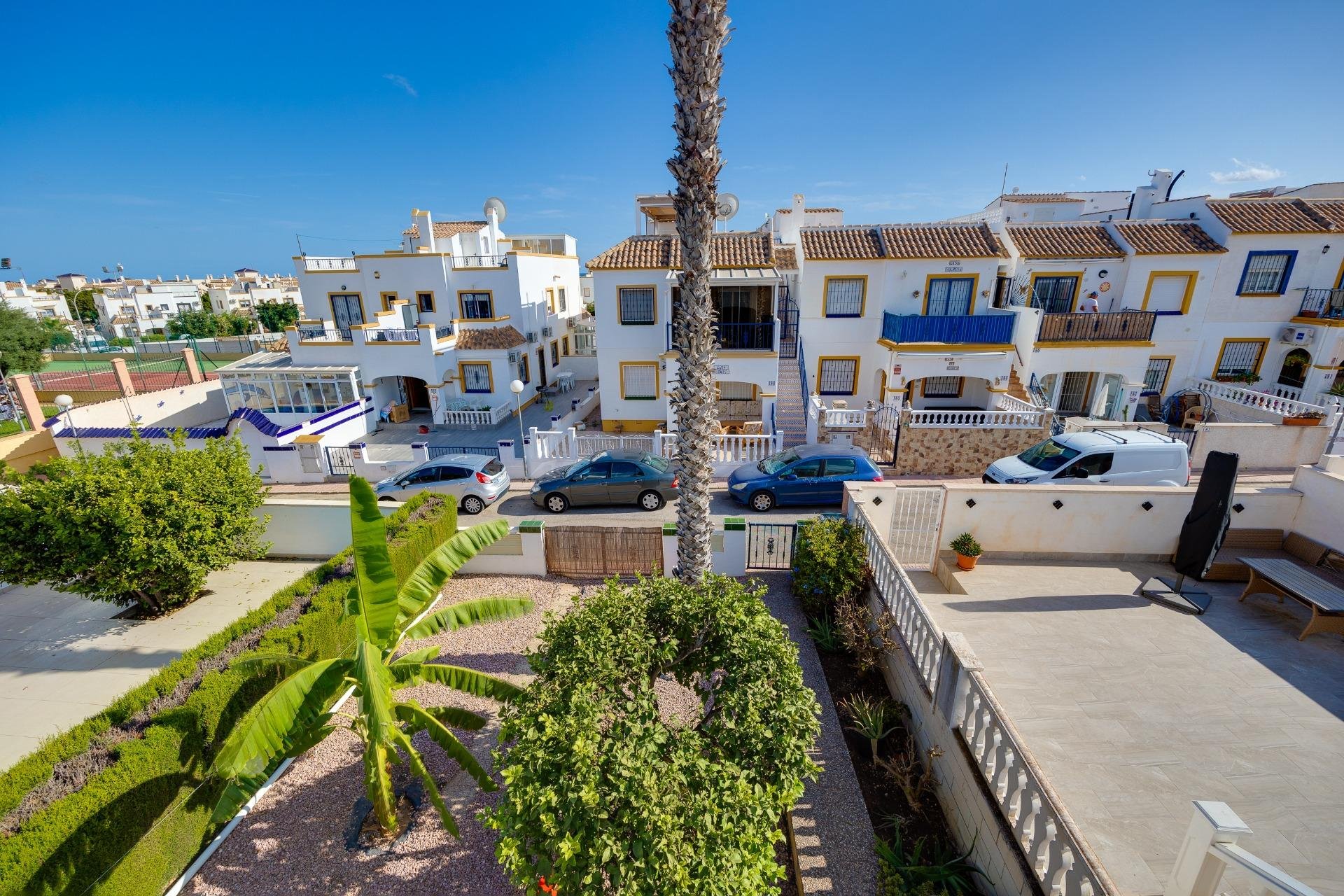 Herverkoop - Herenhuis -
Orihuela Costa - La Florida